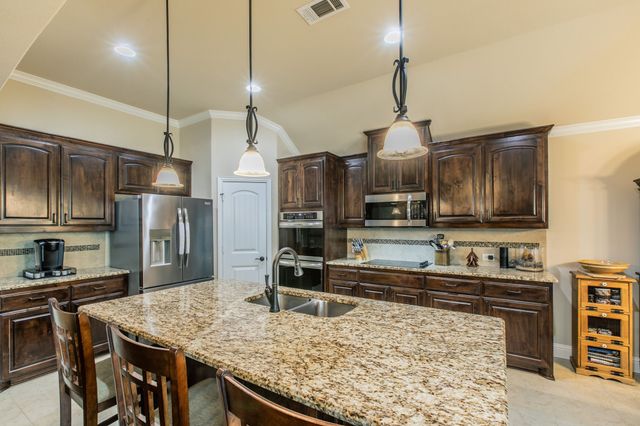 209 Wisteria Way, Red Oak, TX 75154