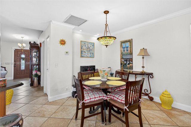 652 SW Prado Ave, Port St. Lucie, FL 34983