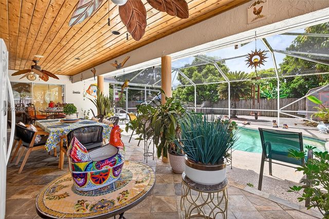 652 SW Prado Ave, Port St. Lucie, FL 34983