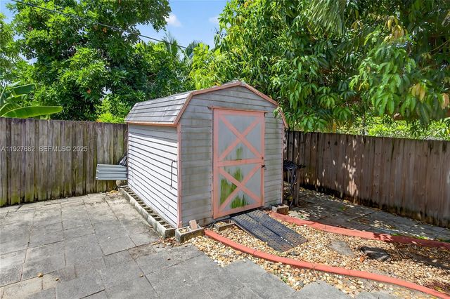 652 SW Prado Ave, Port St. Lucie, FL 34983