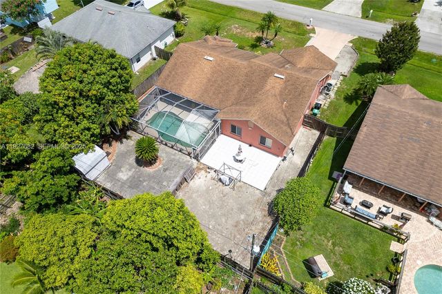 652 SW Prado Ave, Port St. Lucie, FL 34983