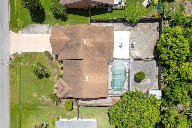 652 SW Prado Ave, Port St. Lucie, FL 34983