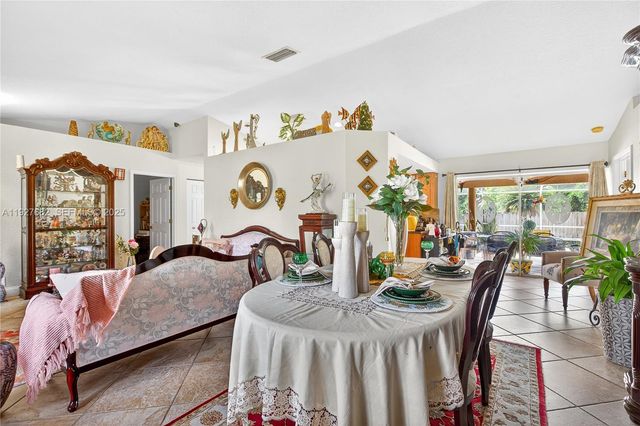 652 SW Prado Ave, Port St. Lucie, FL 34983