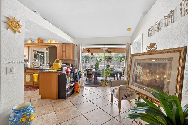 652 SW Prado Ave, Port St. Lucie, FL 34983