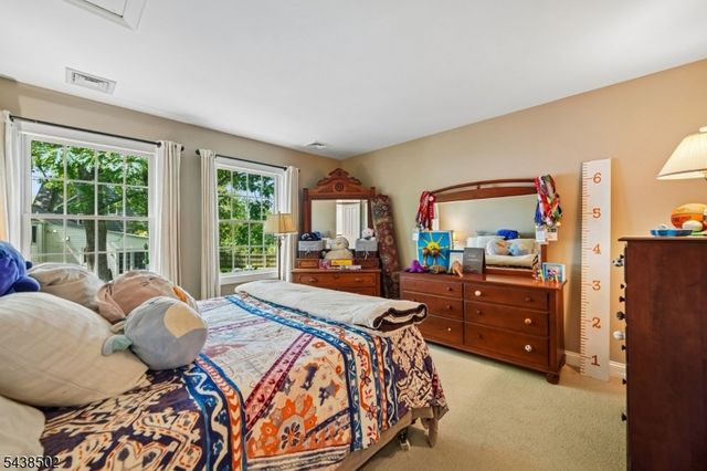24 Canoe Brook Rd, Millburn Twp., NJ 07078