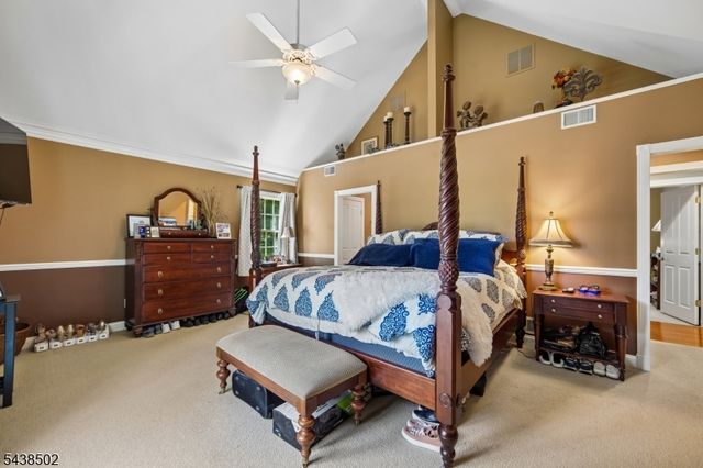 24 Canoe Brook Rd, Millburn Twp., NJ 07078