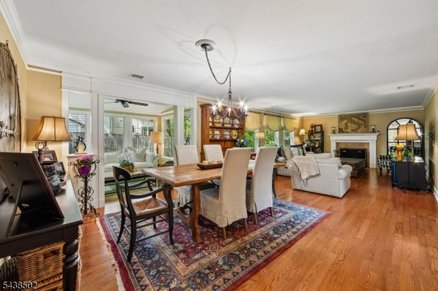 24 Canoe Brook Rd, Millburn Twp., NJ 07078