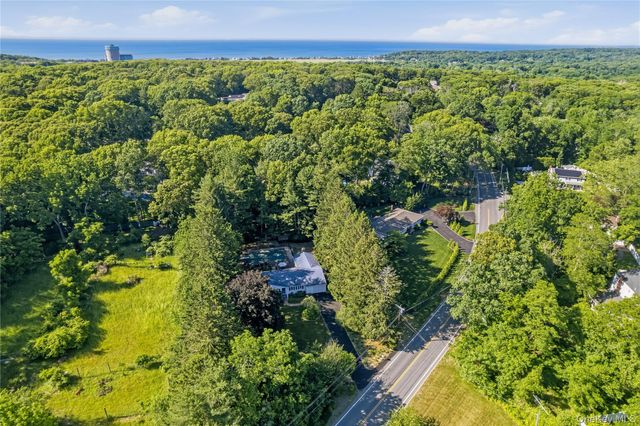 54 Randall Road, Wading River, NY 11792