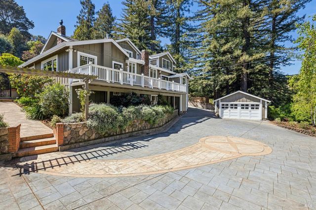 47 Main Dr, San Rafael, CA 94901