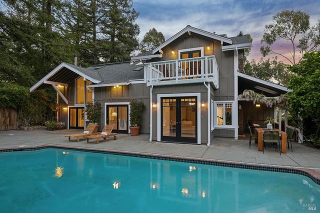 47 Main Dr, San Rafael, CA 94901