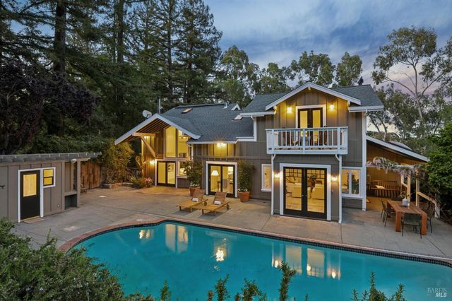 47 Main Dr, San Rafael, CA 94901