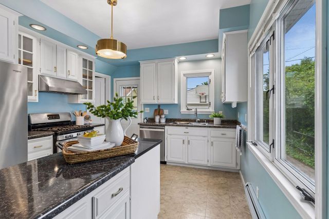 1275 Minnehaha Avenue W, Saint Paul, MN 55104