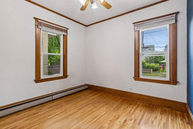 1275 Minnehaha Avenue W, Saint Paul, MN 55104