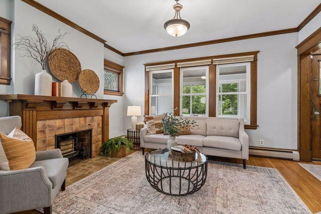 1275 Minnehaha Avenue W, Saint Paul, MN 55104
