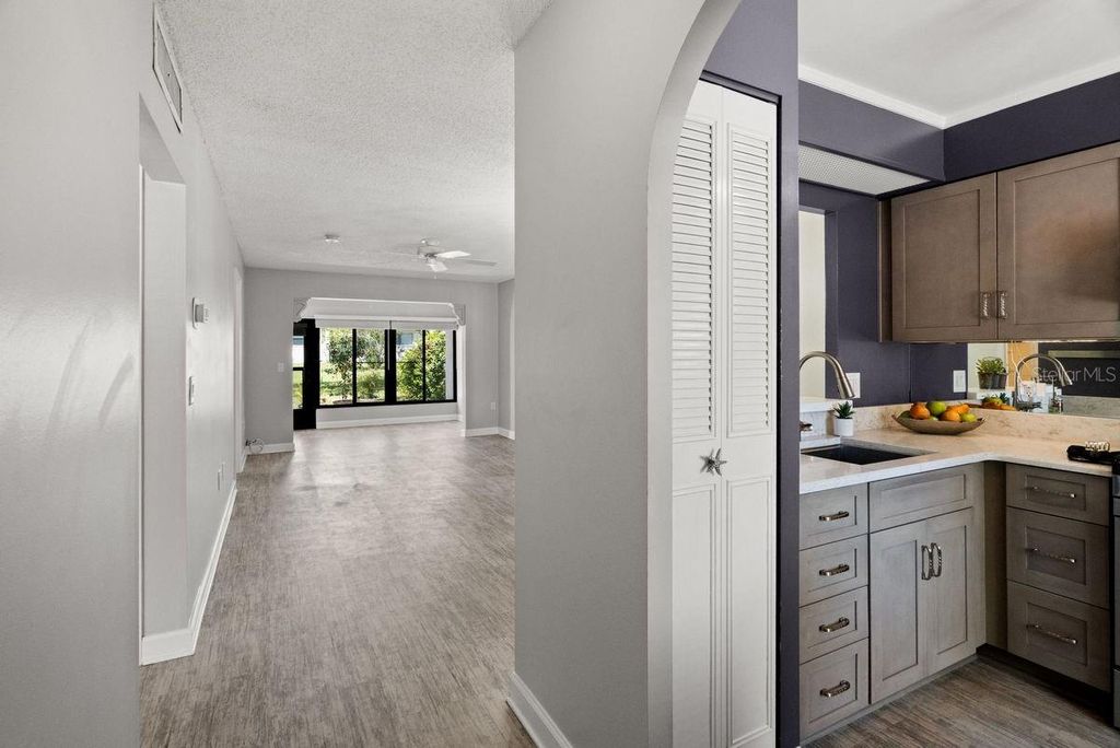 Image 3 of property listing at 1276 MISSION CIRCLE 45A, Clearwater, FL 33759