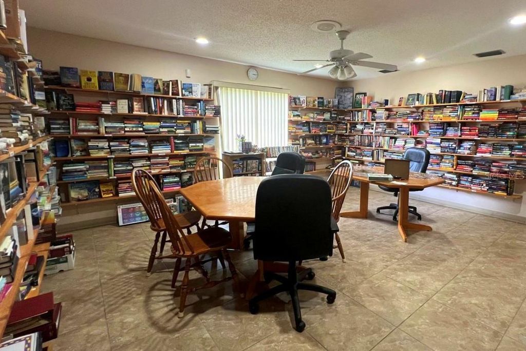 Image 39 of property listing at 1276 MISSION CIRCLE 45A, Clearwater, FL 33759