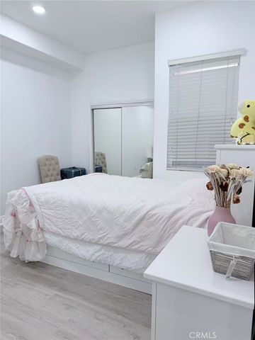 2125 S Bentley Avenue 107, Los Angeles, CA 90025