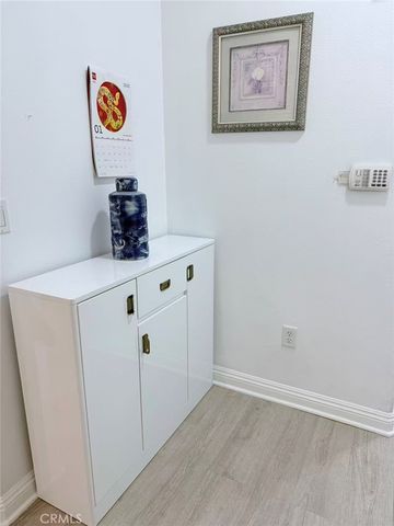 2125 S Bentley Avenue 107, Los Angeles, CA 90025