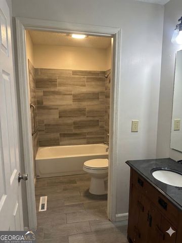 27 Carriage Trace SE, Cartersville, GA 30121