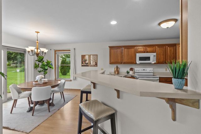 N645 North AVENUE, Oconomowoc, WI 53066