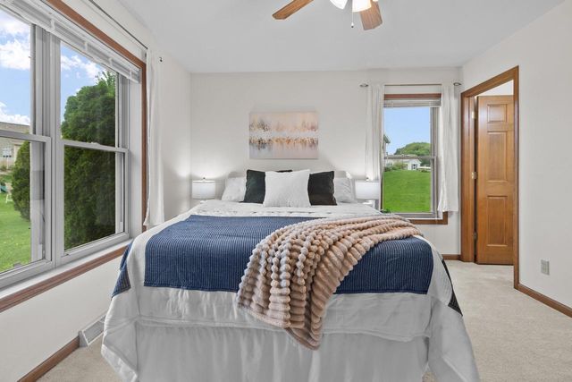 N645 North AVENUE, Oconomowoc, WI 53066