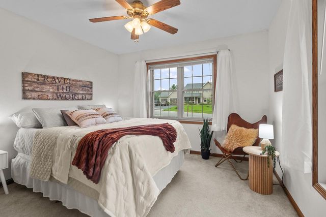 N645 North AVENUE, Oconomowoc, WI 53066