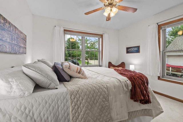 N645 North AVENUE, Oconomowoc, WI 53066