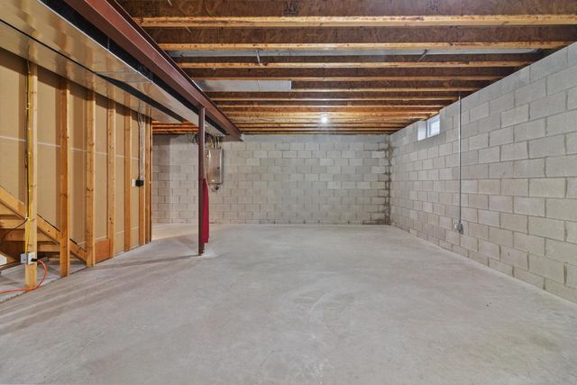 N645 North AVENUE, Oconomowoc, WI 53066