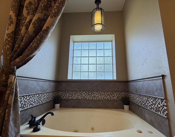 611 Wild Turkey Lane, Rogersville, MO 65742
