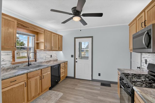 237 N Forbes Street, Jackson City, MI 49202