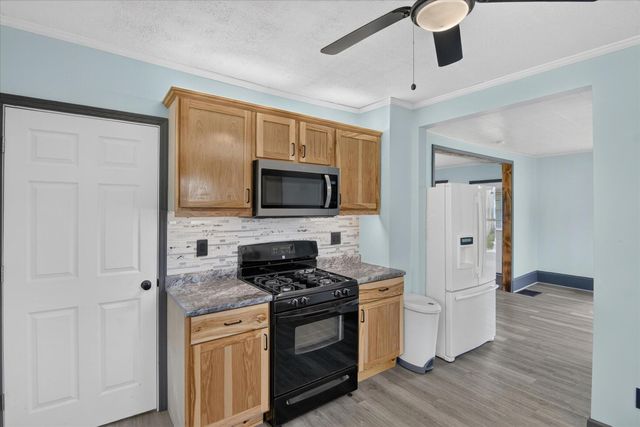 237 N Forbes Street, Jackson City, MI 49202