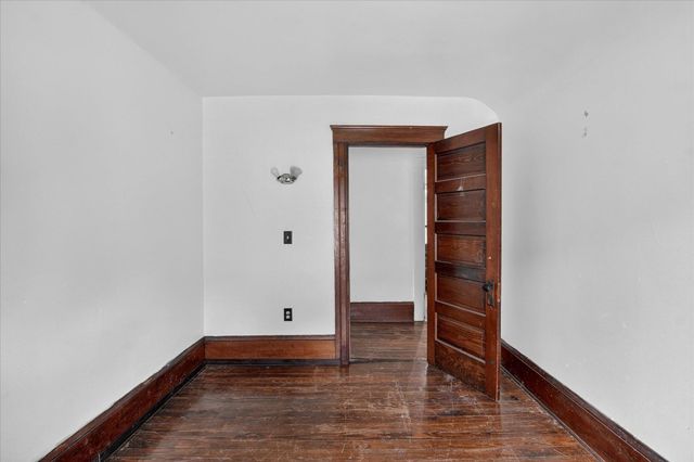 237 N Forbes Street, Jackson City, MI 49202