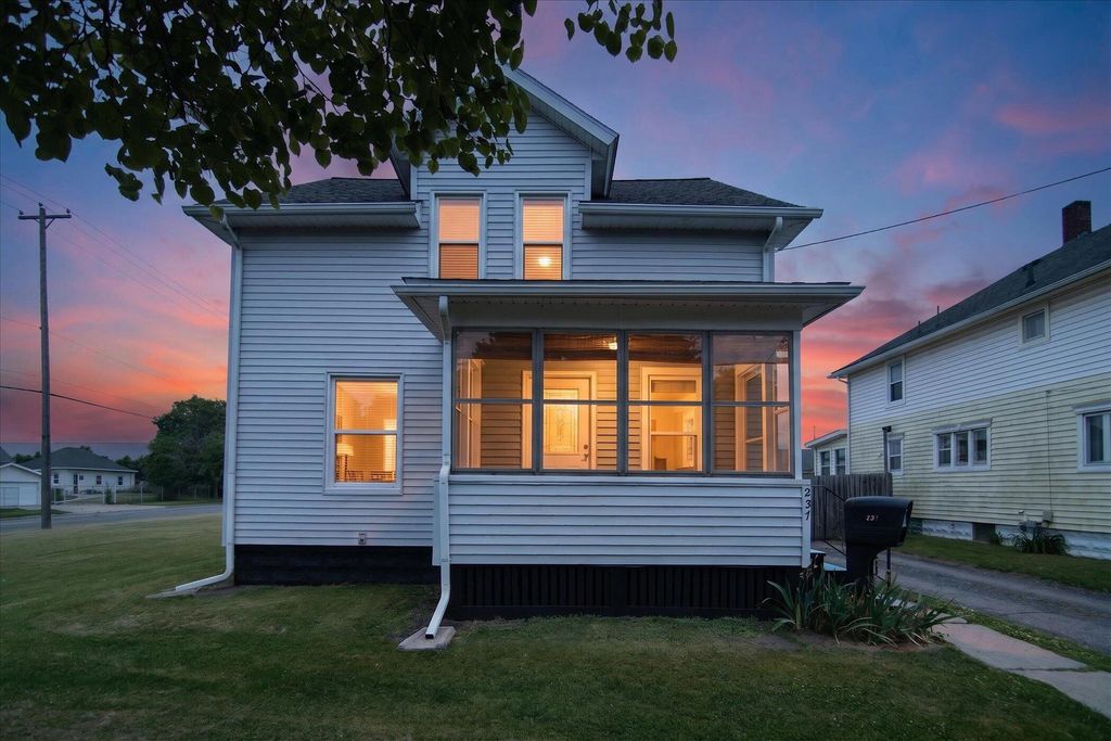 237 N Forbes Street, Jackson City, MI 49202