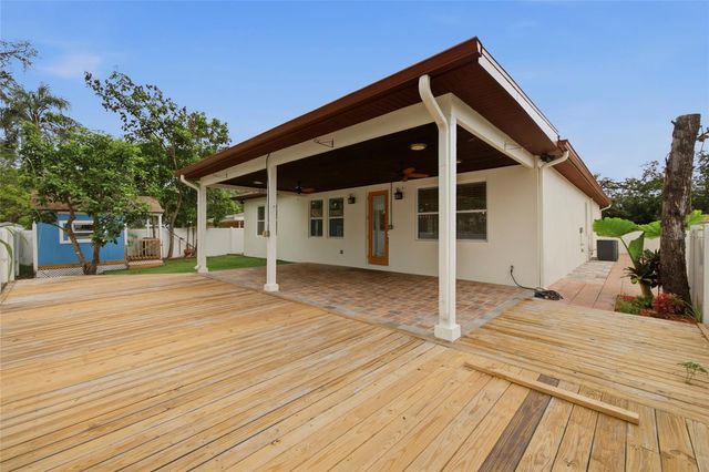 1707 E EMMA STREET, Tampa, FL 33610