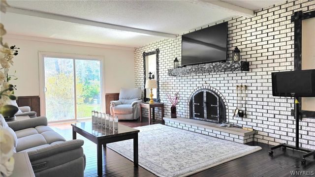 23 Fennec Lane, Amherst, NY 14051