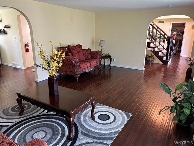 23 Fennec Lane, Amherst, NY 14051