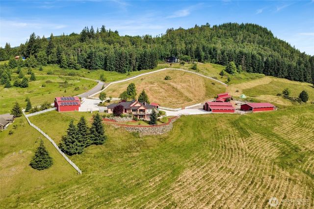 18077 Fox Hollow Lane, Bow, WA 98232