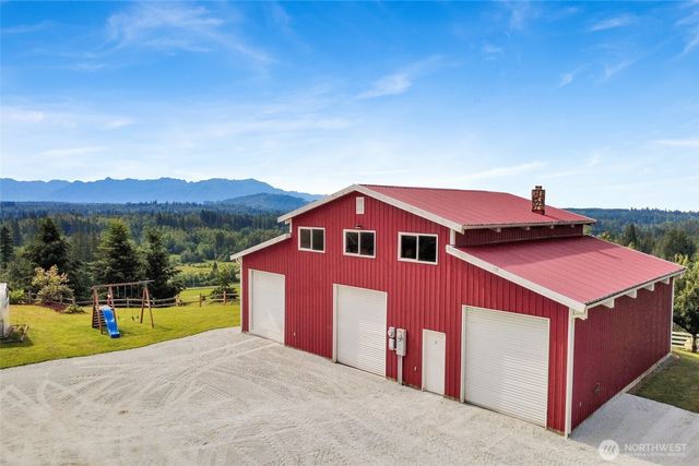 18077 Fox Hollow Lane, Bow, WA 98232