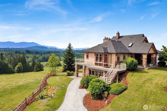 18077 Fox Hollow Lane, Bow, WA 98232