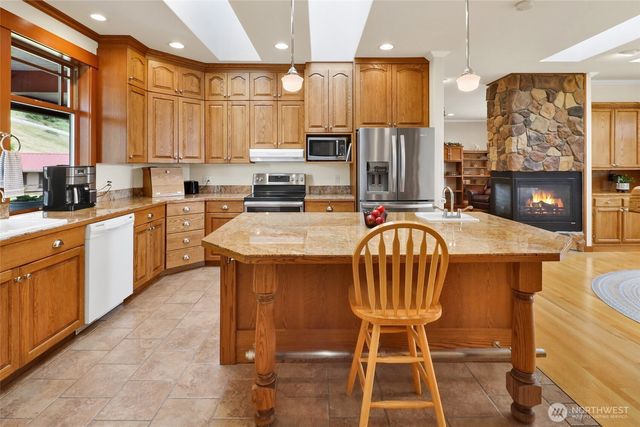 18077 Fox Hollow Lane, Bow, WA 98232