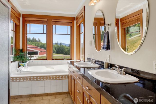 18077 Fox Hollow Lane, Bow, WA 98232