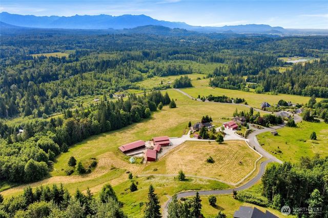 18077 Fox Hollow Lane, Bow, WA 98232