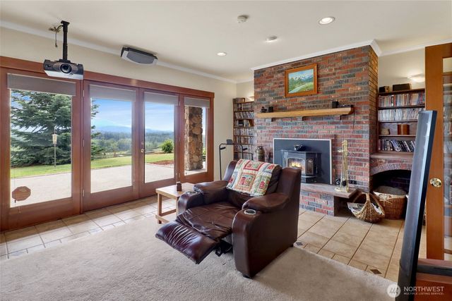 18077 Fox Hollow Lane, Bow, WA 98232