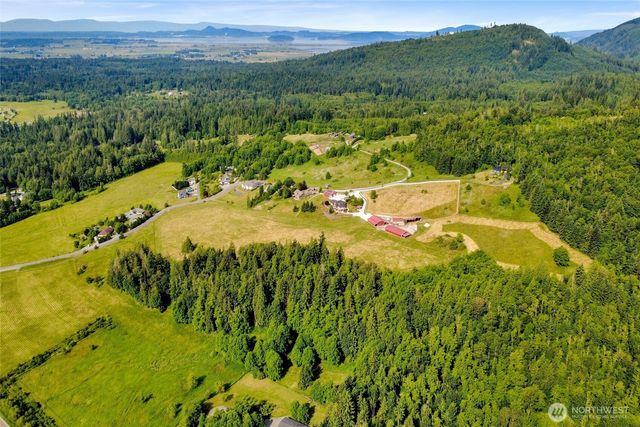 18077 Fox Hollow Lane, Bow, WA 98232