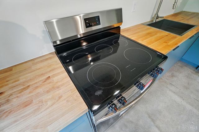 3555 Eden Avenue, Cincinnati, OH 45229