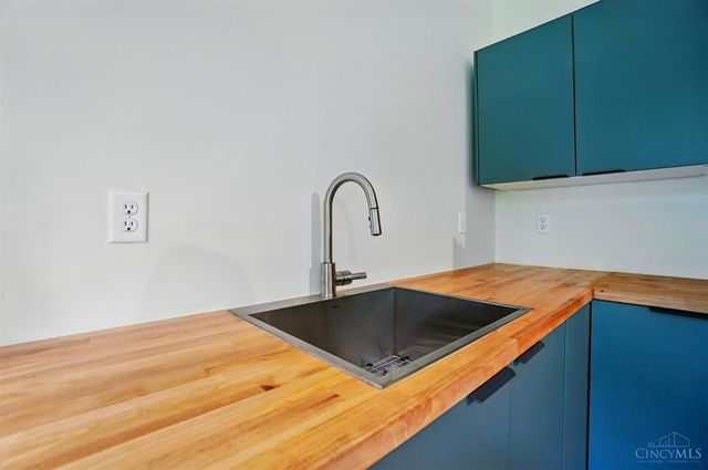 3555 Eden Avenue, Cincinnati, OH 45229