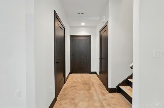 3555 Eden Avenue, Cincinnati, OH 45229