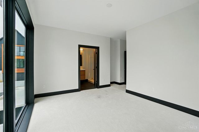 3555 Eden Avenue, Cincinnati, OH 45229