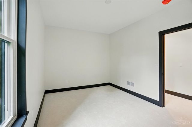 3555 Eden Avenue, Cincinnati, OH 45229