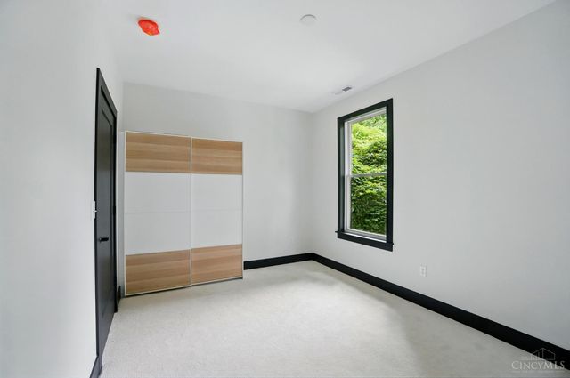 3555 Eden Avenue, Cincinnati, OH 45229